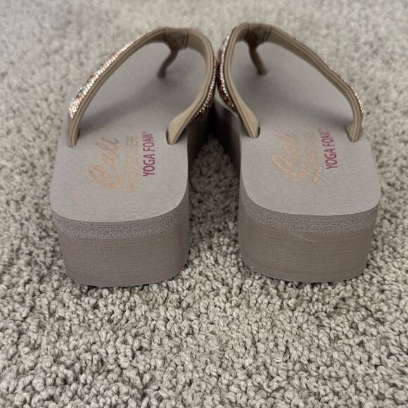 Skechers Women's Beige Sandals with Sparkling Accents - Picture 4 of 6